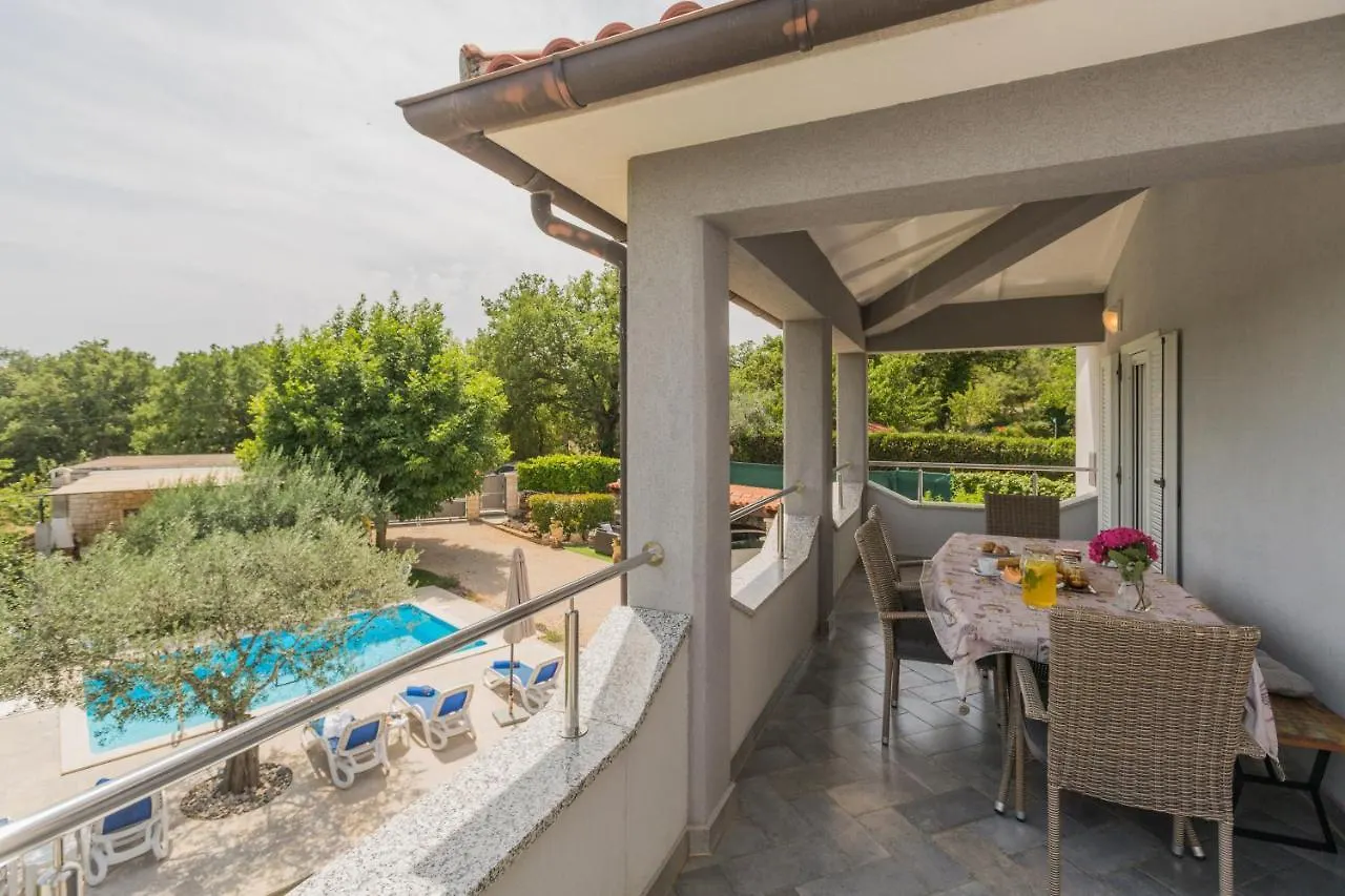 Apartman Lesa روفينجسكو سيلو 0*,  كرواتيا