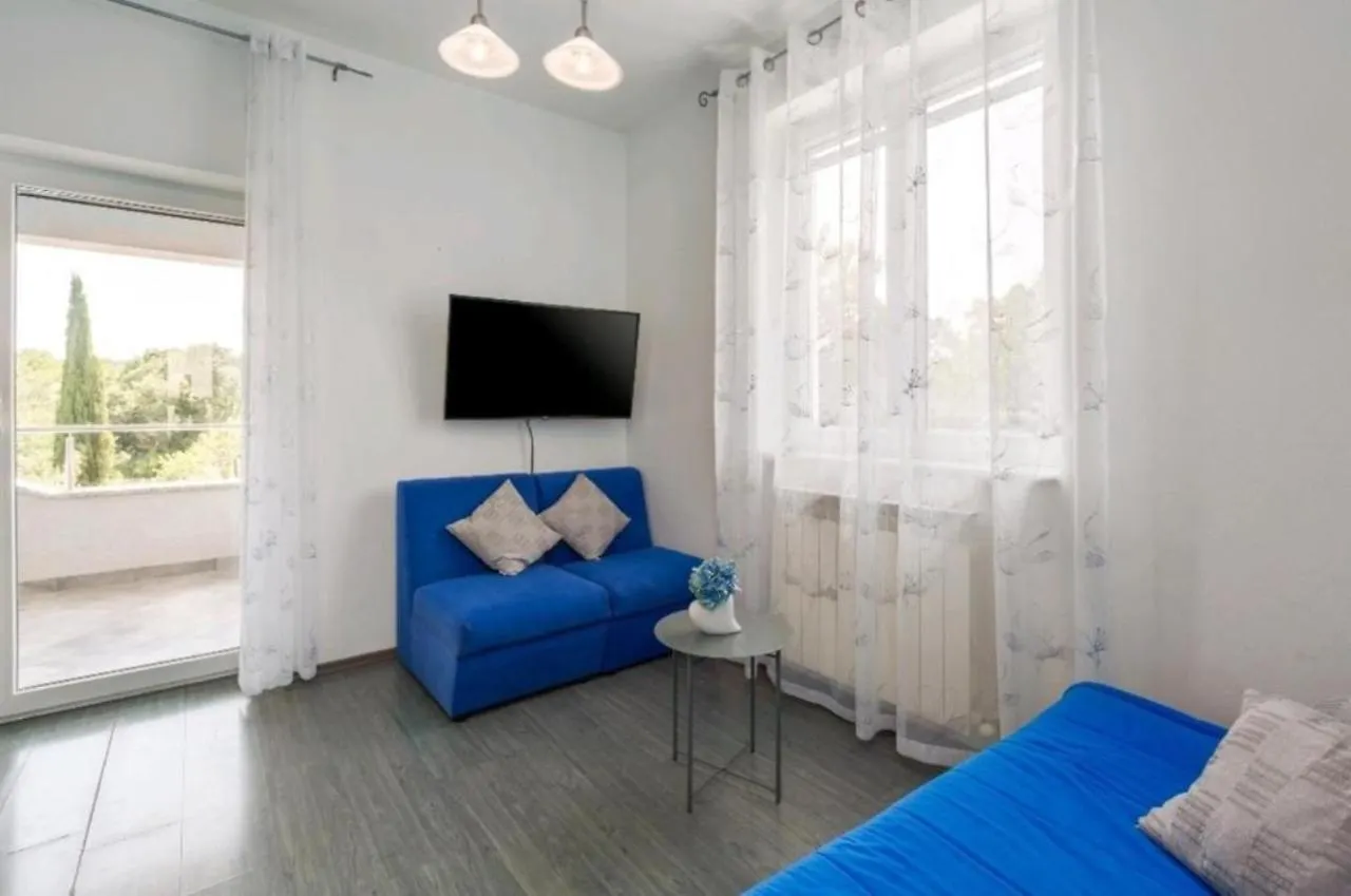 شقة Apartman Lesa روفينجسكو سيلو