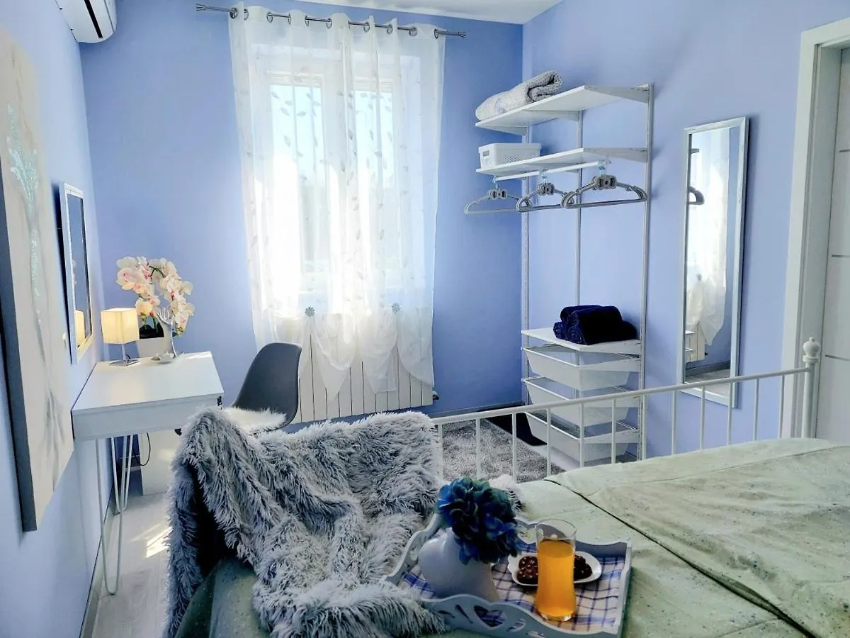 Apartman Lesa روفينجسكو سيلو 0*,  كرواتيا